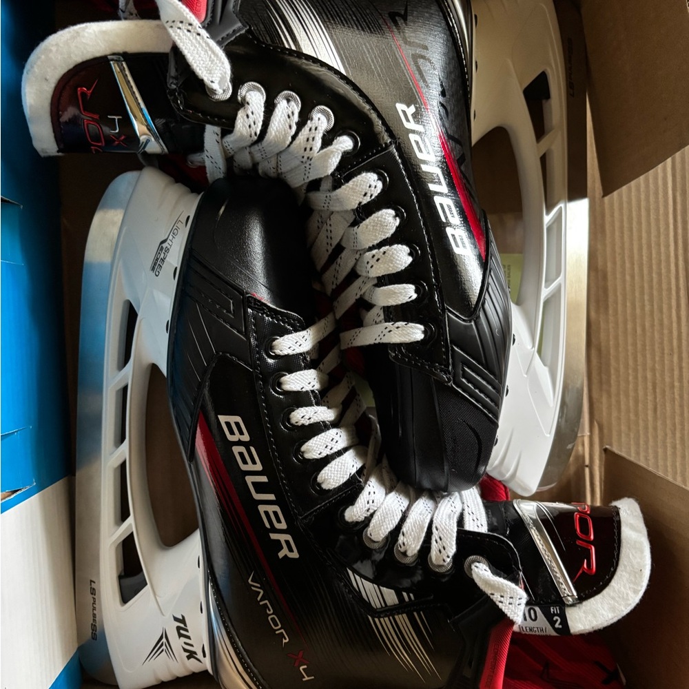 Bauer Vapor X4 Ice Hockey Skates - Black and Red
